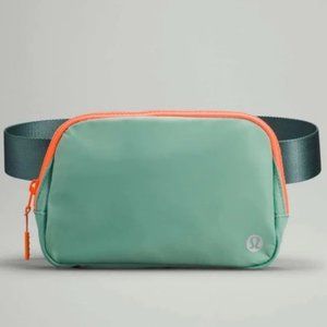 lululemon Everywhere Belt Bag 1L